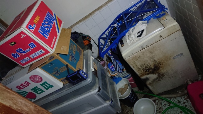 東京都墨田区の家電買い替えでの不要となった浴室の粗大ゴミ回収作業