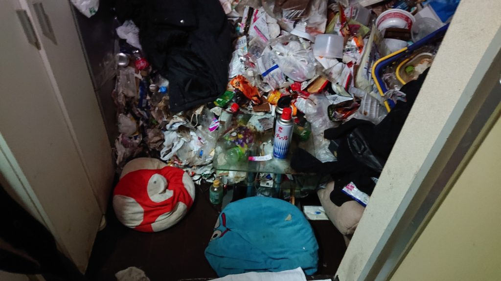 【分割払い事例】群馬県高崎市の片付けられないゴミ屋敷部屋の片付け・清掃作業
