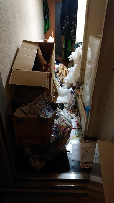 東京都台東区の汚部屋清掃と不用品回収