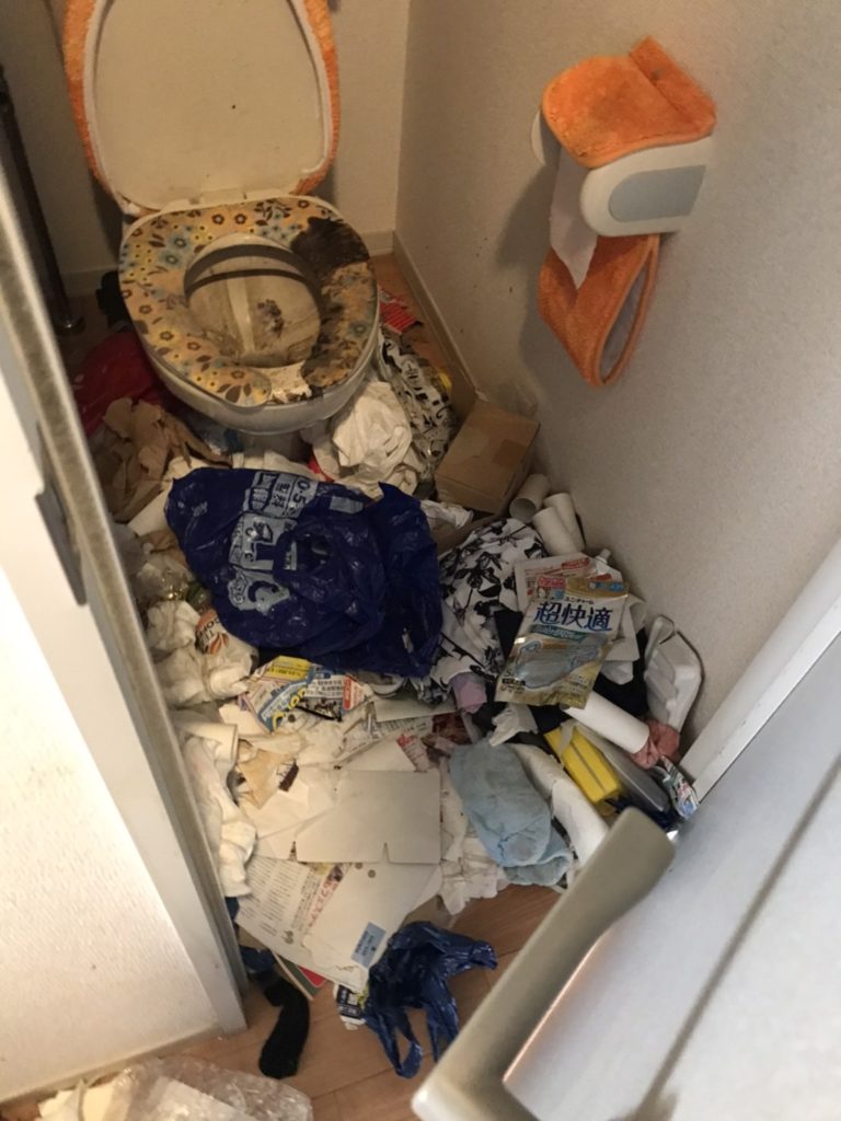 東京都大田区の物屋敷の清掃と不用品回収
