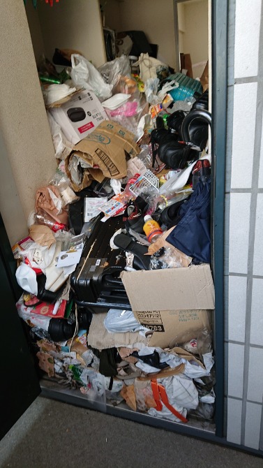 千葉県市川市のゴミ屋敷アパートの家の片付けと不用品回収