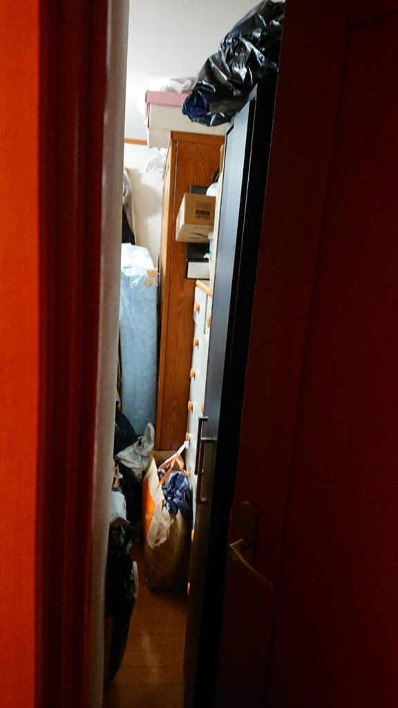 千葉県習志野市の4LDKの一軒家の不用品回収と部屋の片付け