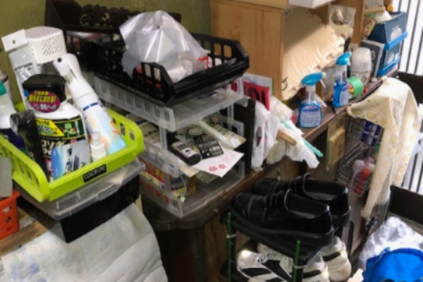 東京都調布市にて 物屋敷と化した部屋の断捨離のお手伝い