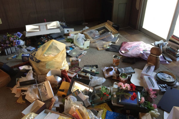 ゴミ屋敷にカビが生えやすい理由と対処法｜カビの発生を防ぐ方法も