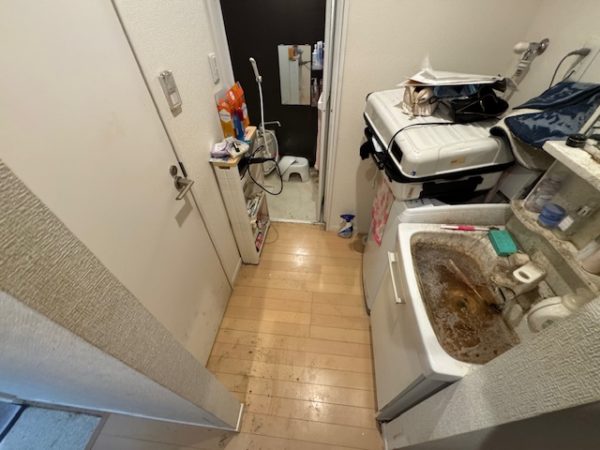 千葉県習志野市の物が亡くなって広々とした脱衣所